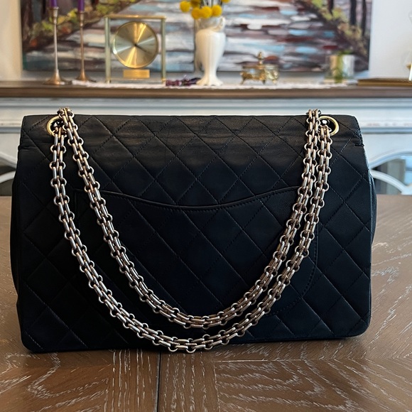 CHANEL Double Flap 27 Quilted CC Logo Lambskin Chain Shoulder Bag - Picture 14 of 17